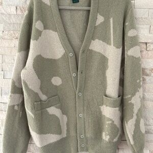 Men's Green and Cream Sweater